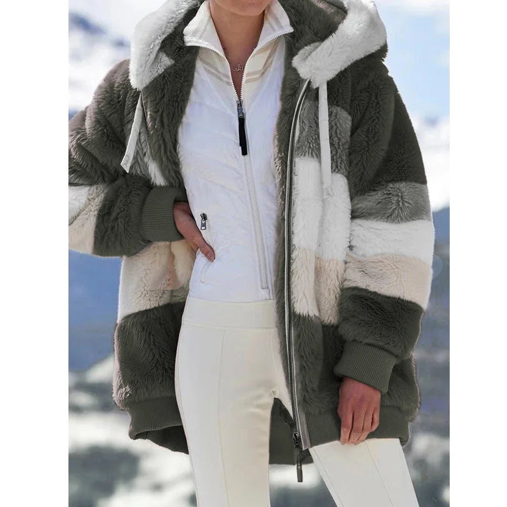 Veste à capuche oversize en peluche – Femme