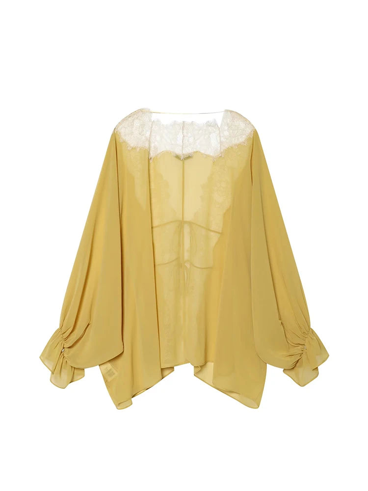 Blouse en dentelle à manches lanterne – Femme