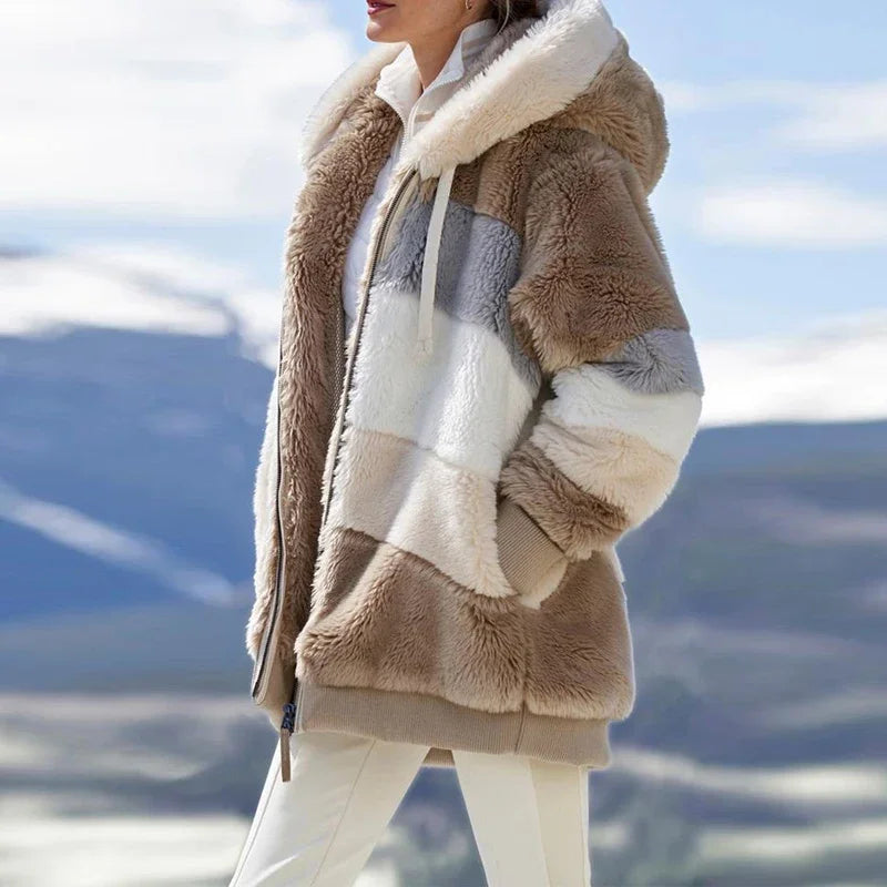 Veste à capuche oversize en peluche – Femme
