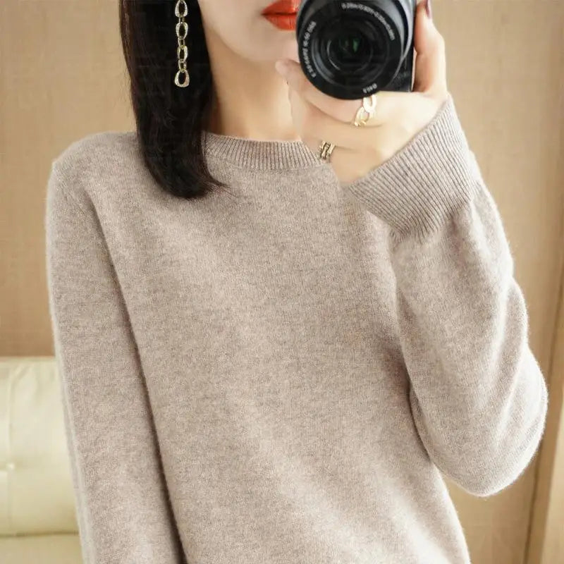 Pull fin en maille à col rond – Femme