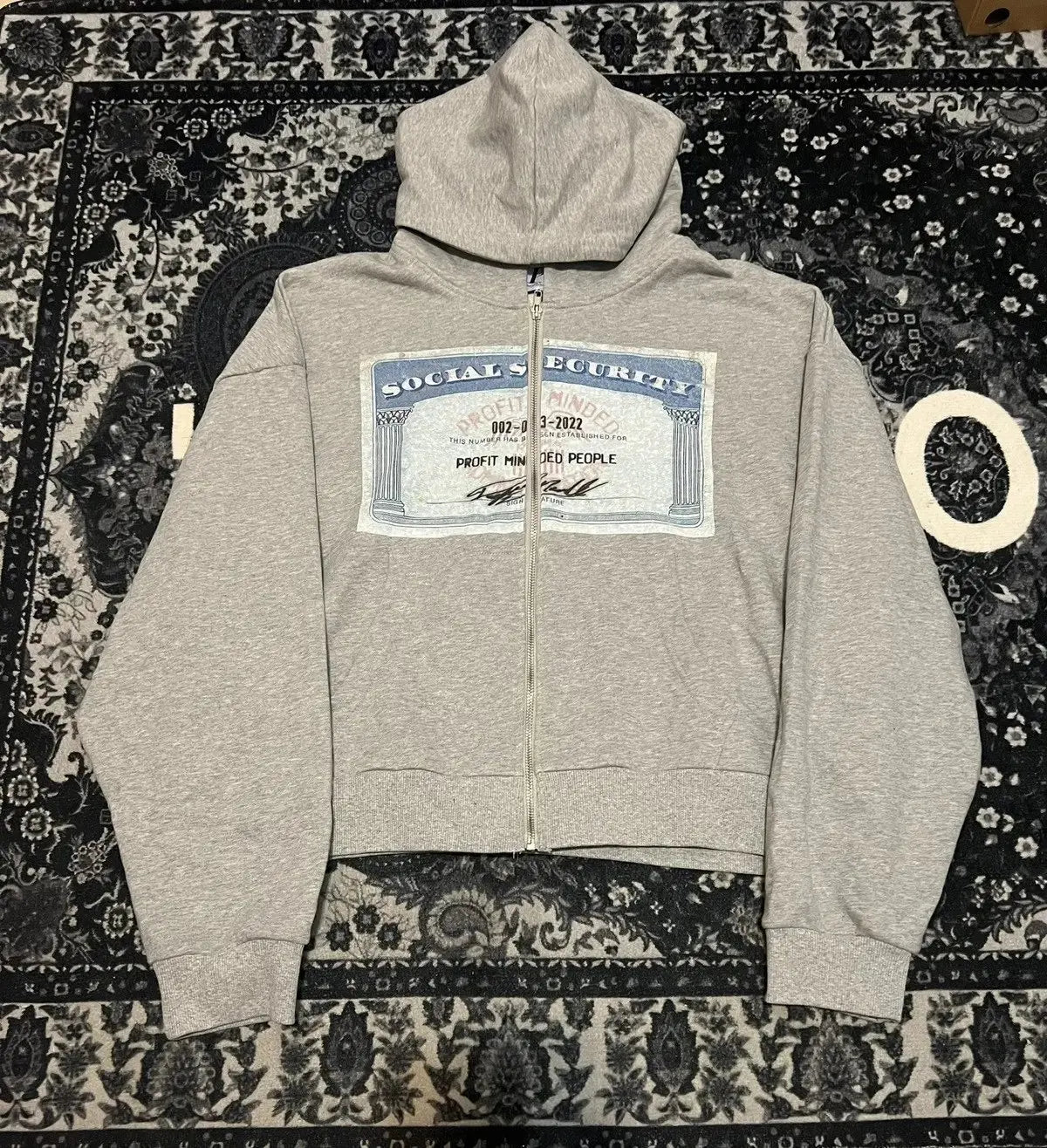 Sweat à capuche streetwear imprimé graffiti – Unisexe