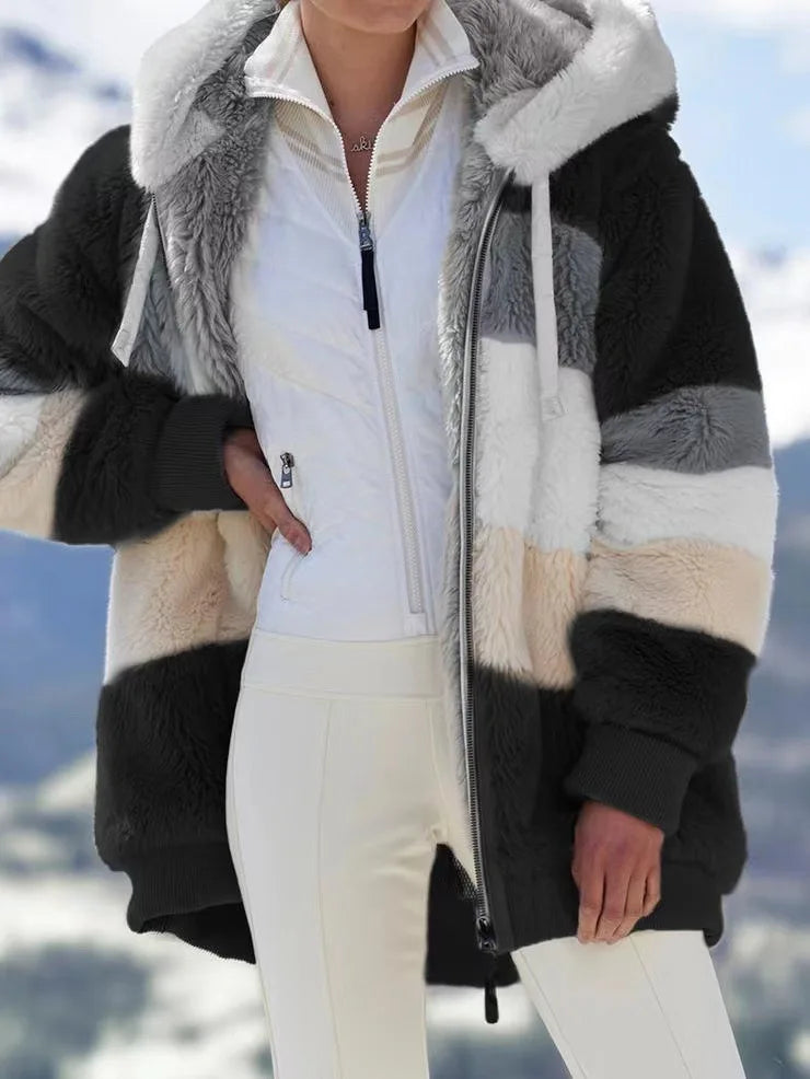 Veste zippée à capuche doublée en sherpa – Femme