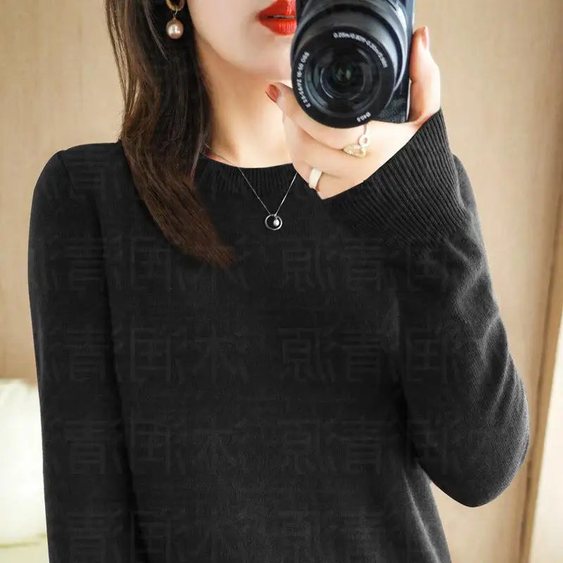 Pull fin en maille à col rond – Femme