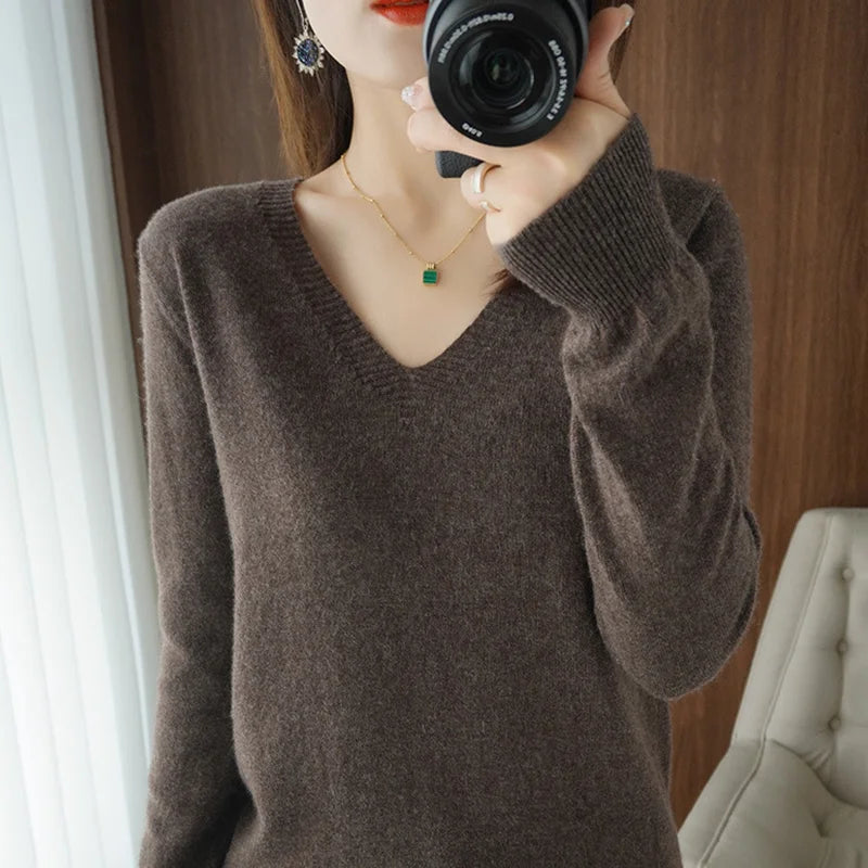 Pull en maille à col V lacé – Femme