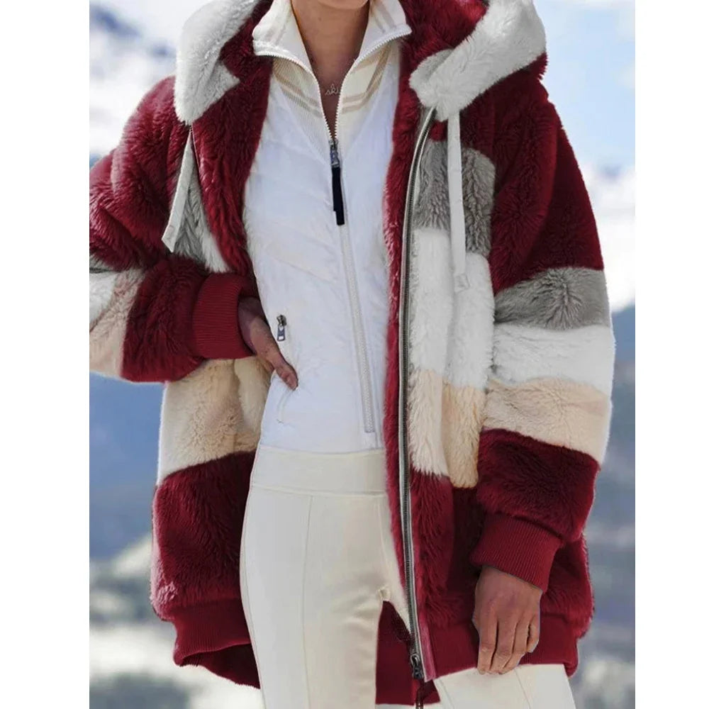 Veste à capuche oversize en peluche – Femme