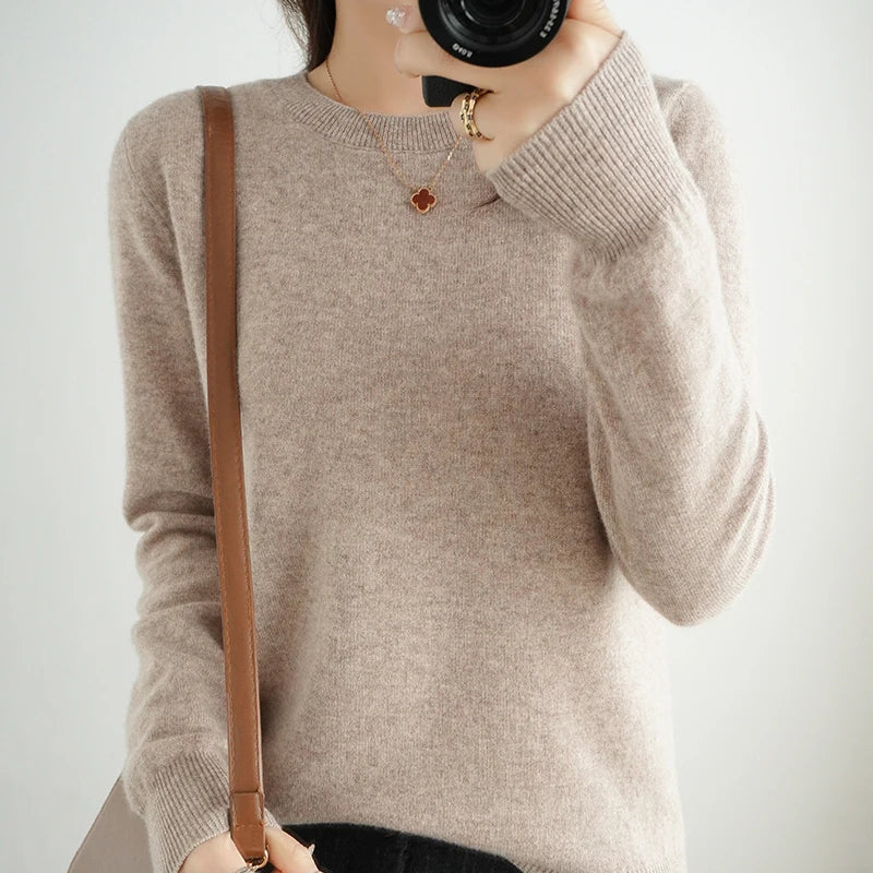 Pull fin en maille à col rond – Femme