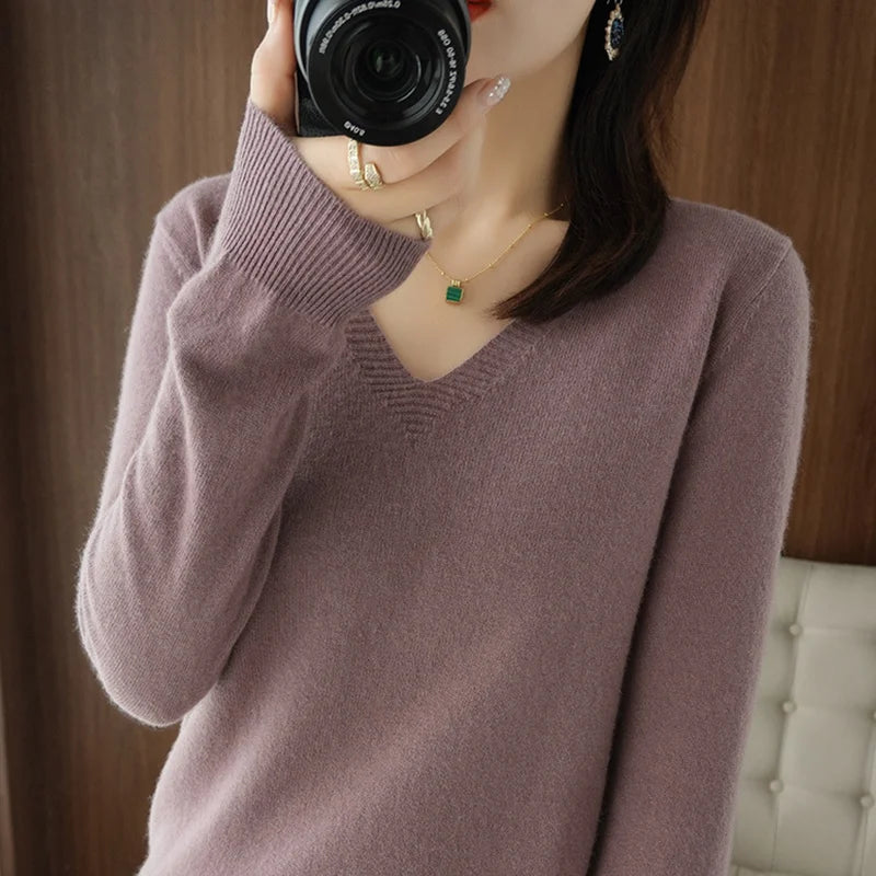 Pull en maille à col V lacé – Femme