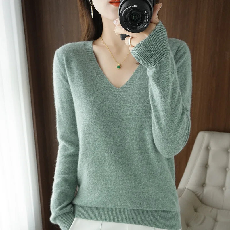 Pull en maille à col V lacé – Femme