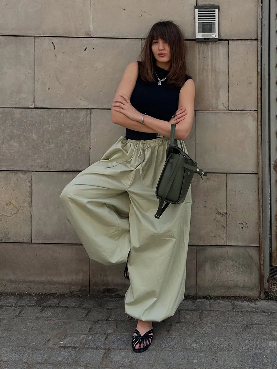 Cotton Lantern Wide-Leg Pants – Women