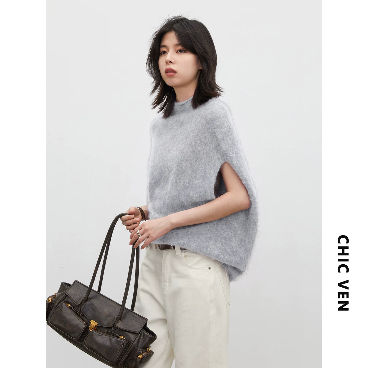 Oversized Turtleneck Wool-Blend Vest – Women