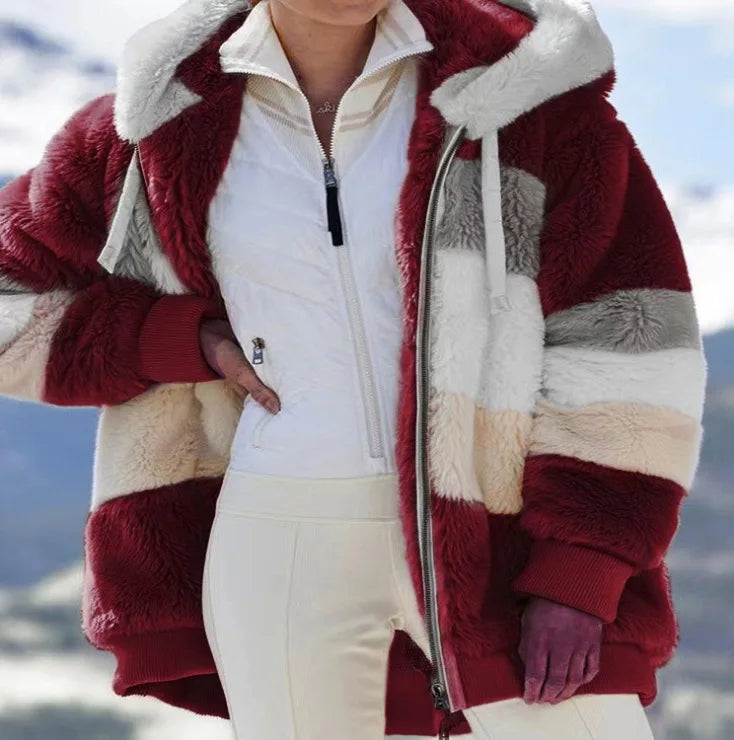 Veste zippée à capuche doublée en sherpa – Femme